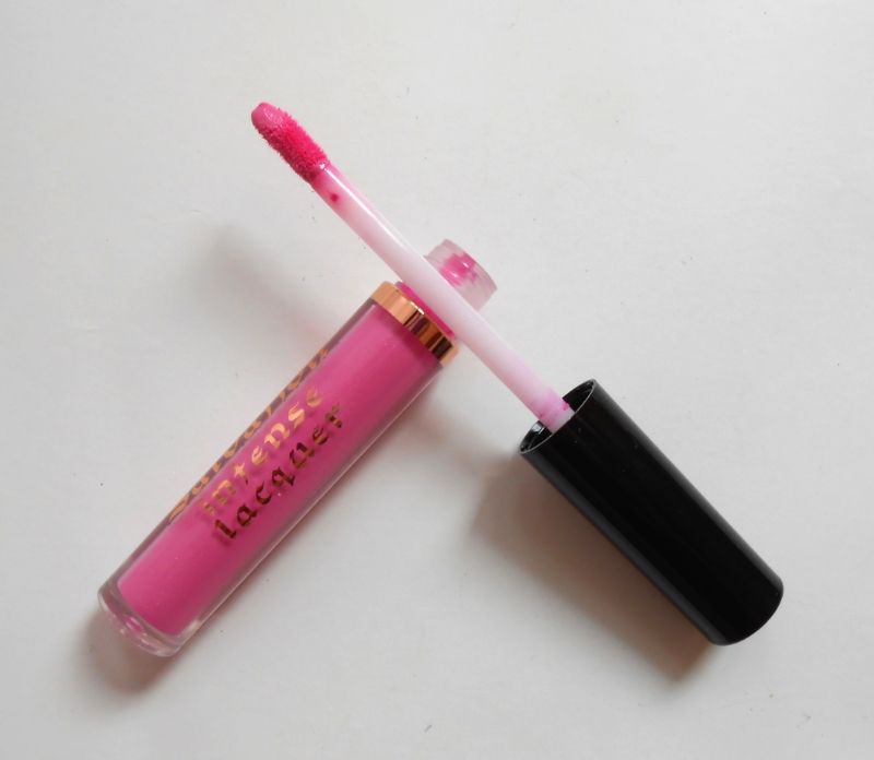 makeup-revolution-gave-you-all-my-love-salvation-intense-lip-lacquer-review-