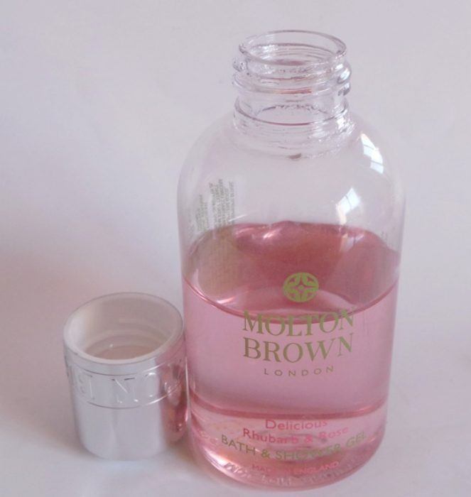 molton-brown-delicious-rhubarb-and-rose-bath-and-shower-gel