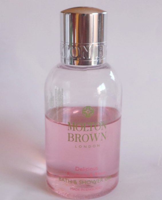 molton-brown-delicious-rhubarb-and-rose-bath-and-shower-gel-review