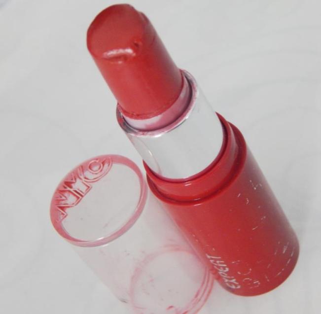 nyc-452-red-suede-expert-last-satin-matte-lip-color-review