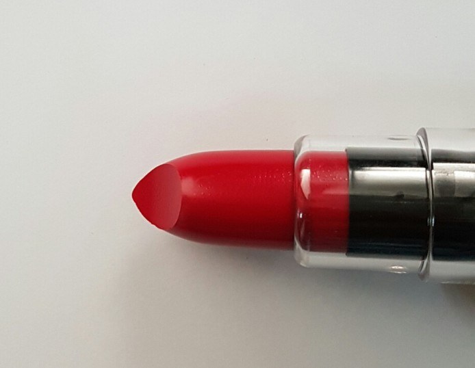 nyx-perfect-red-matte-lipstick-only-lipstick-bullet