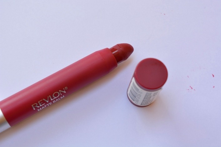 revlon-fiery-270-matte-balm-full-packaging