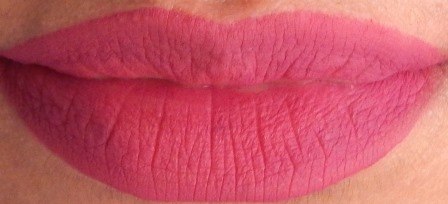 sleek-makeup-fandango-purple-matte-me-ultra-smooth-matte-lip-cream-swatch-on-lips