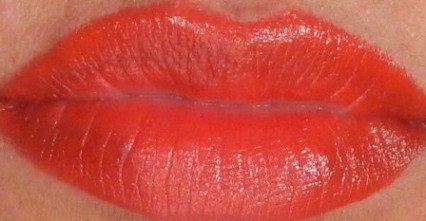 superdrug-collection-lasting-colour-tropical-sunset-lipstick-lip-swatch