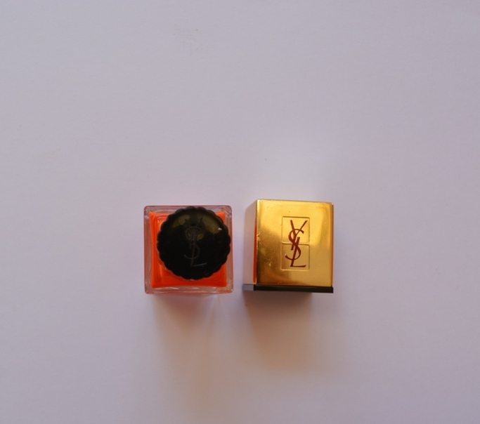 yves-saint-laurent-3-orange-afrique-la-laque-couture-nail-lacquer-cap