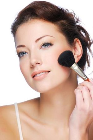 applying-make-up-profile