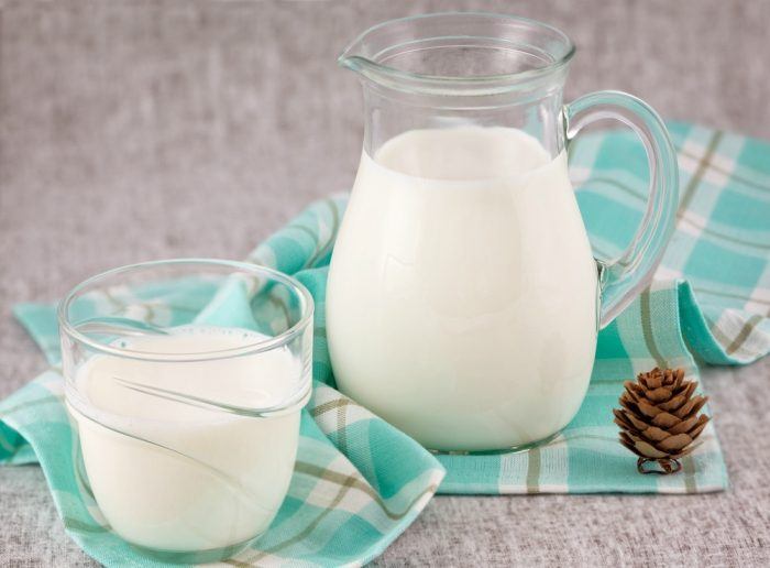 milk-in-a-glass-and-jug