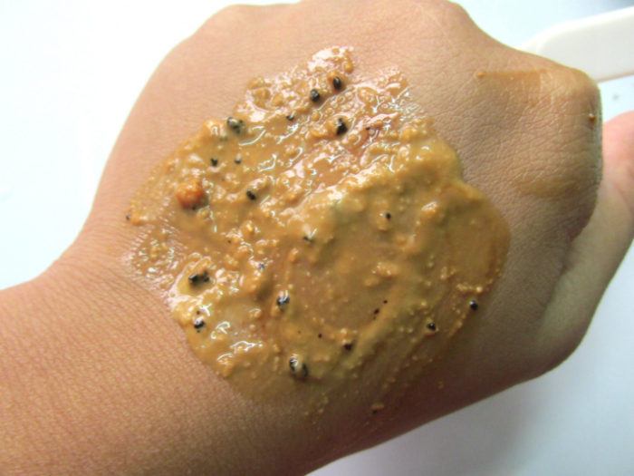 DIY- Deep Moisturizing Face Scrub with Red Lentil and Coffee