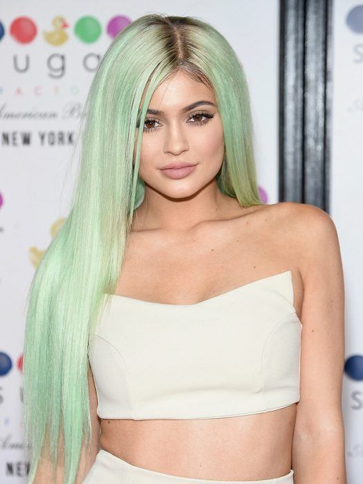 9-beauty-trends-that-have-been-made-popular-by-kylie-jenner1