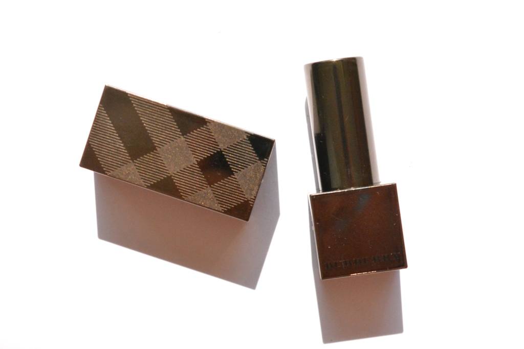 burberry-primrose-hill-pink-lip-cover-review-7