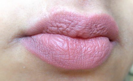 Honey Rose Xxx Videos - Chambor Honey Rose Extreme Matte Long Wear Lip Colour Review