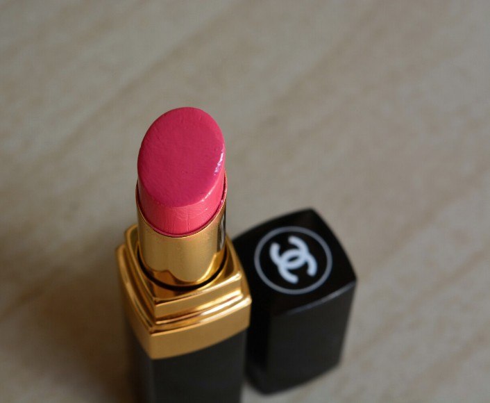 Chanel 87 Rendez-Vous Rouge Coco Shine Hydrating Sheer Lip Shine