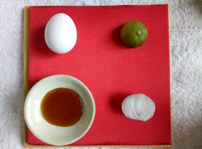 DIY Onion, Egg yolk, Lemon and Honey Hair Mask for Healthy Hair