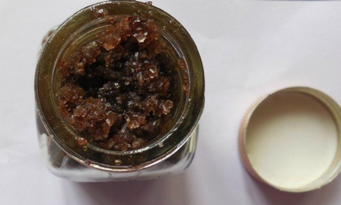 diy-winter-body-scrub-for-nourished-gorgeous-and-glowing-skin6