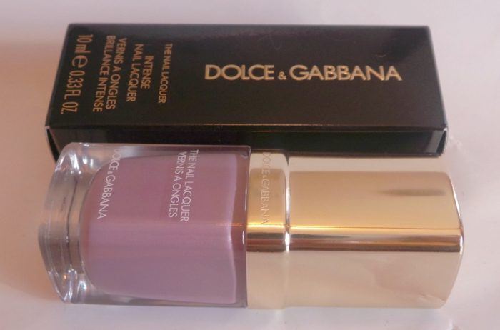 dolce-and-gabbana-315-lilac-the-nail-lacquer-review2