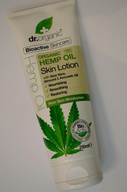 dr-organic-hemp-oil-skin-lotion-review
