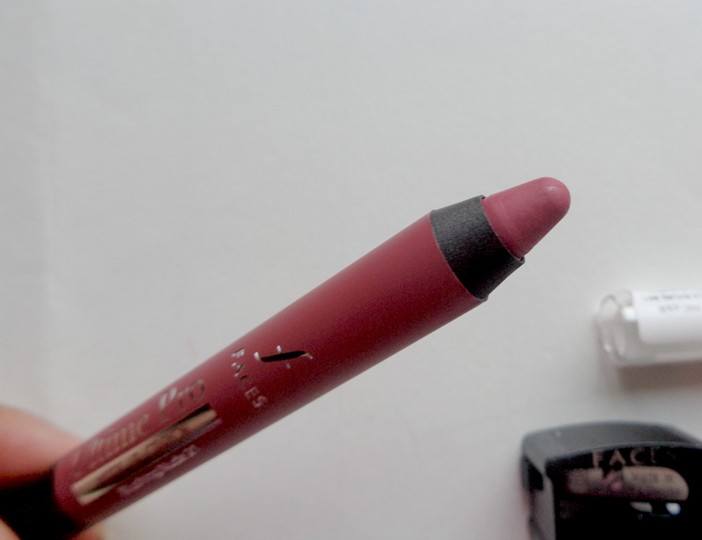 faces-ultime-pro-blushing-nude-matte-lip-crayon-review