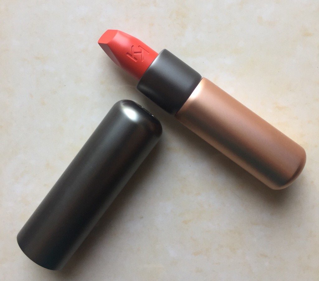 kiko-velvet-passion-matte-lipstick-309-tulip-red-review-fotd-8