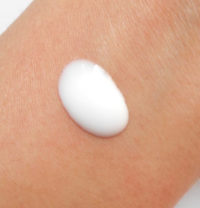 kiko-milano-pure-clean-milk-tone-cleansing-milk-toning-lotion-review-5