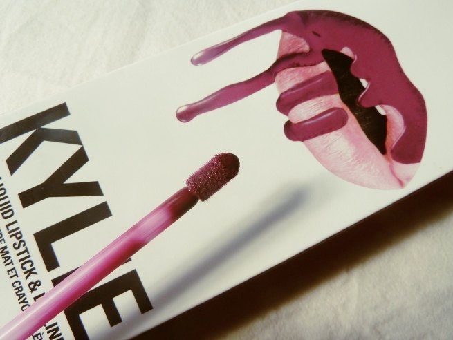 kylie-spice-matte-liquid-lipstick-and-lip-liner-wand