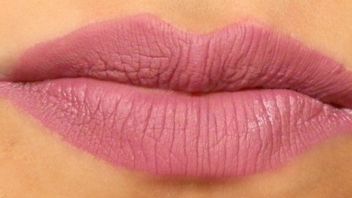 L.A. Colors Canoodle Matte Pout Lip Gloss lip swatch
