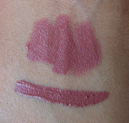 lakme-9-to-5-coffee-lite-weightless-matte-mousse-lip-and-cheek-color-review2