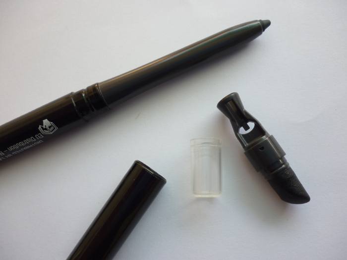 laura-geller-charcoal-i-care-waterproof-eyeliner-packaging