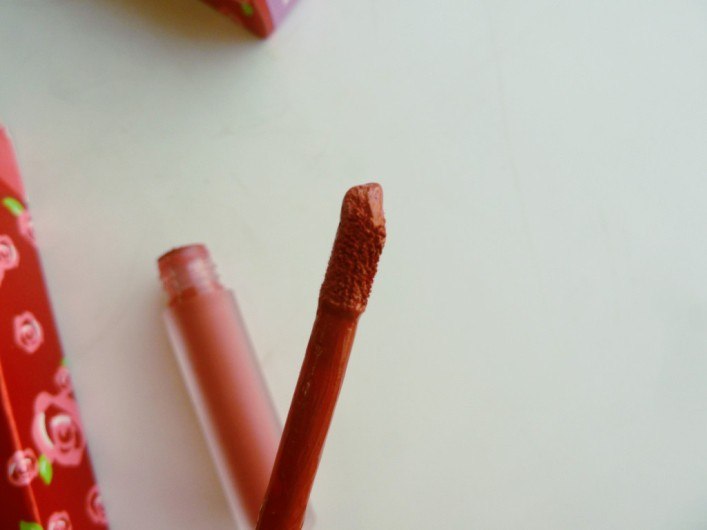 lime-crime-velvetines-rustic-liquid-matte-lipstick-wand-applicator