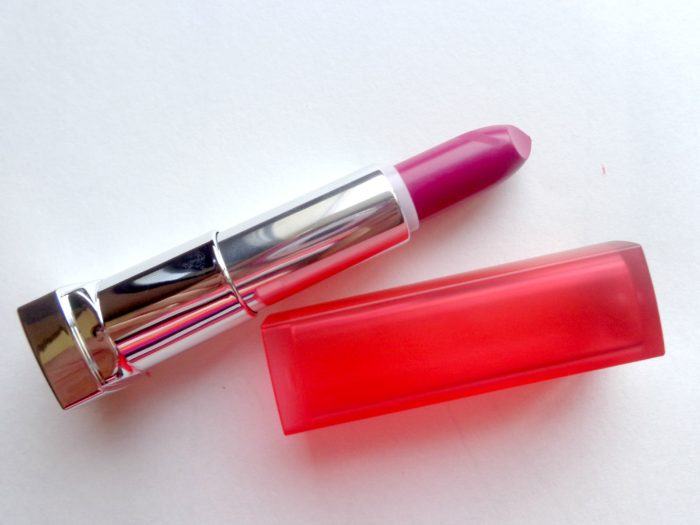 Maybelline Color Sensational Vivid 8 Vivid Matte Lipstick Review