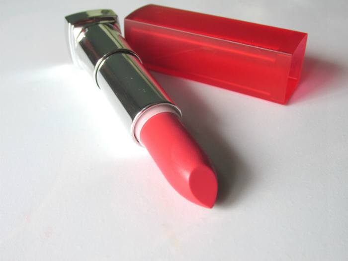 maybelline-color-sensational-vivid-matte-lipstick-vivid12-review