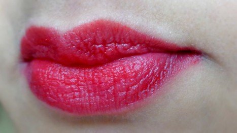 maybelline-vivid-matte-by-colorsensational-vivid-7-red-lips