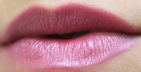 maybelline-wear-on-wildberry-superstay-24-color-lip-color-lip-swatch