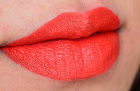 smashbox-bang-bang-always-on-liquid-lipstick-lip-swatch