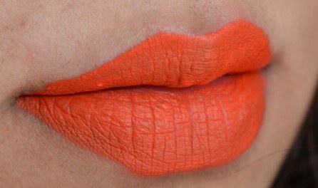 smashbox-thrill-seeker-always-on-liquid-lipstick-swatch-on-lips