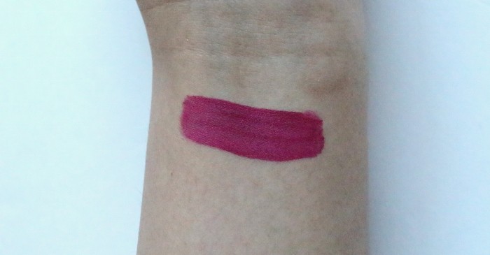 stila-bacca-stay-all-day-liquid-lipstick-swatch