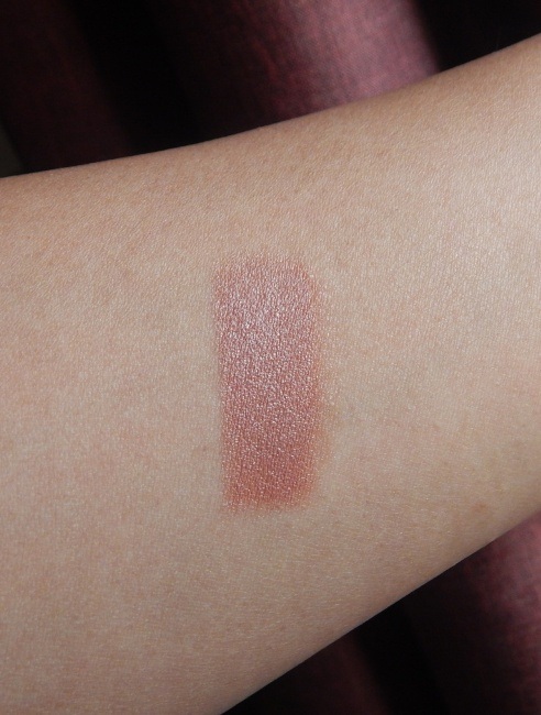 street-wear-cocoa-diva-stay-on-lip-color-swatch