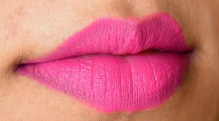 sugarpill-pretty-poison-lipstick-girl-crush-review-lip-swatch