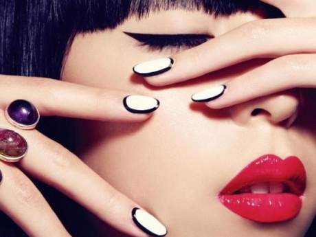 “Nail Contouring” is the New Hottest Trend Right Now for Faking Long Nails