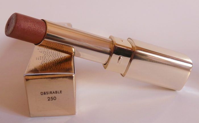 dolce-and-gabbana-desirable-250-passion-duo-gloss-fusion-lipstick-review2