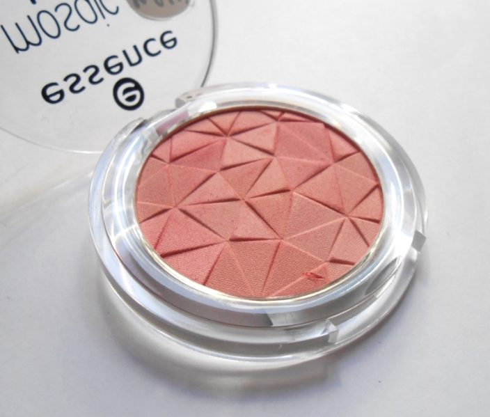 essence-40-the-berry-connection-blush