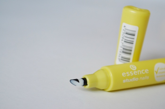 essence-studio-nails-nail-cuticle-remover-pen-review5