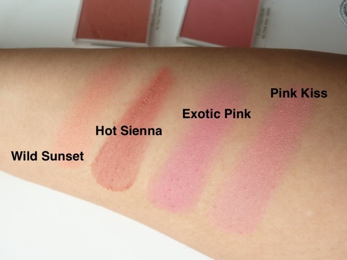 estee-lauder-pure-color-blush-06-hot-sienna-satin-swatch-on-hand