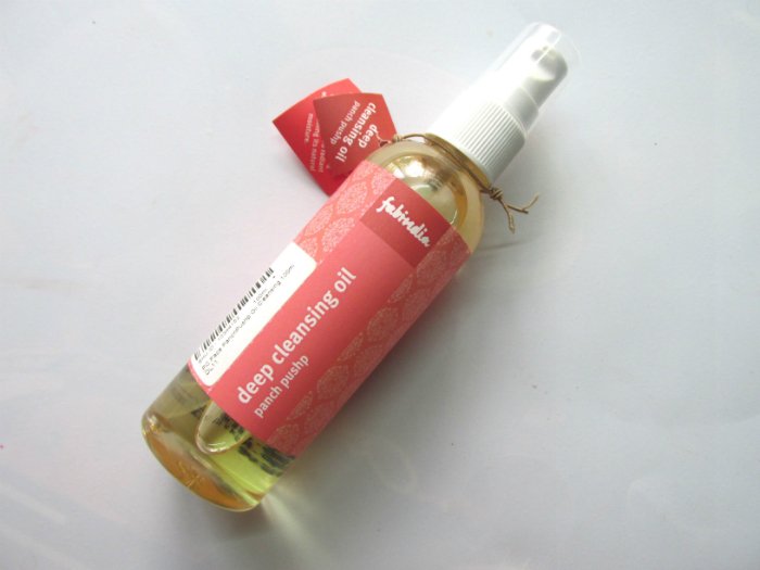 fabindia-panchpushp-face-cleansing-oil-review1