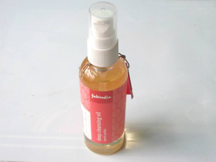 fabindia-panchpushp-face-cleansing-oil-review3