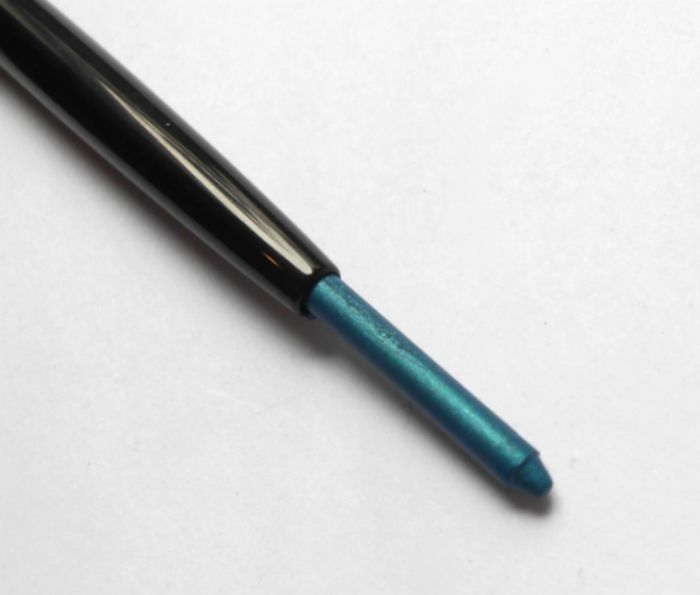 Catrice Cosmetics Long-lasting Eye Pencil Waterproof 090 Petrol And The Wolf Review6