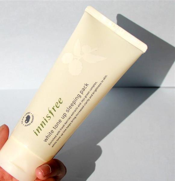 innisfree-white-tone-up-sleeping-pack-review