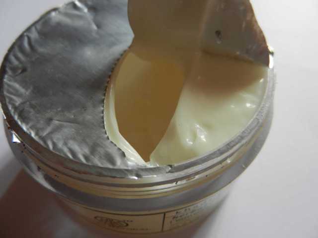 khadi-herbal-anti-ageing-cream-with-kokum-butter-open