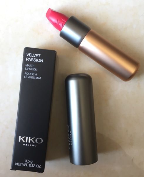 kiko-310-strawberry-red-velvet-passion-matte-lipstick-outer-packaging