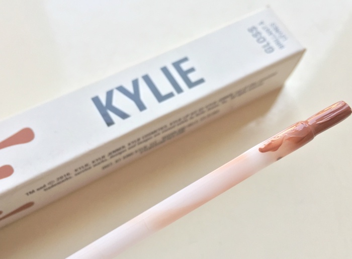 kylie-cosmetics-literally-gloss-wand