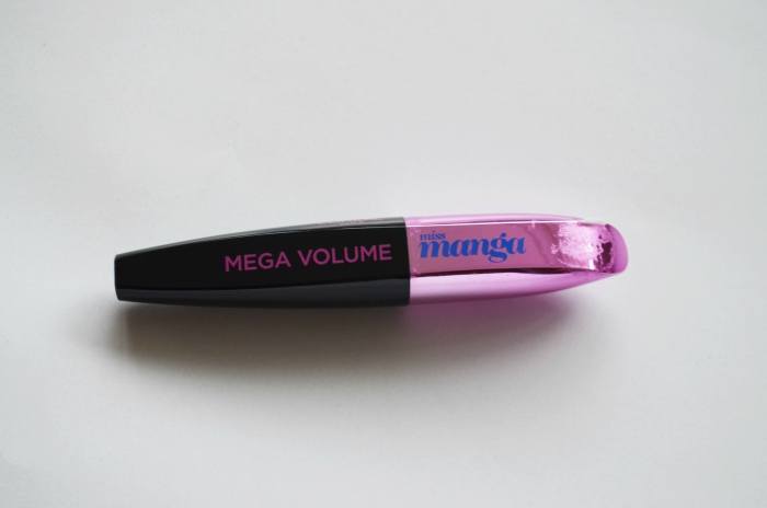 loreal-paris-mega-volume-miss-manga-waterproof-mascara-indigo-review2